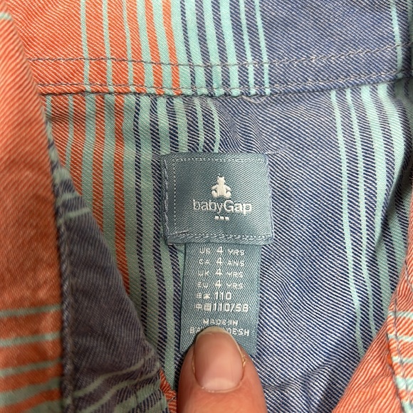BabyGAP button down - Picture 2 of 4